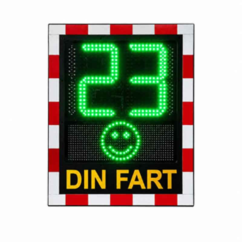 Hastighetsdisplay Din Fart med grön hastighetsvisning 23 km/h och grön smiley som uppmuntrar rätt hastighet i bostadsområden, vid skolor och lekplatser.