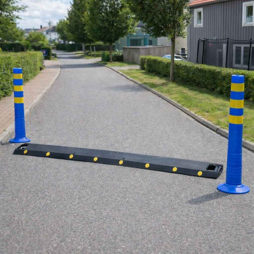 Vakna farthinder som täcker hela vägbanan och sänker hastigheten effektivt i bostadsområde