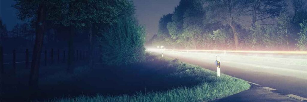 syns du i mörker, trafik vägbom kravallstaket